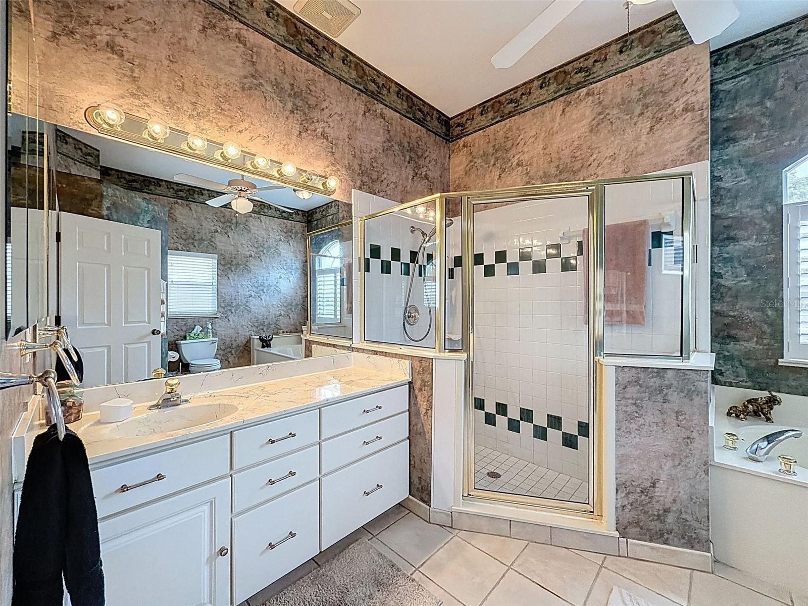 CYPRESS LAKES - Residential