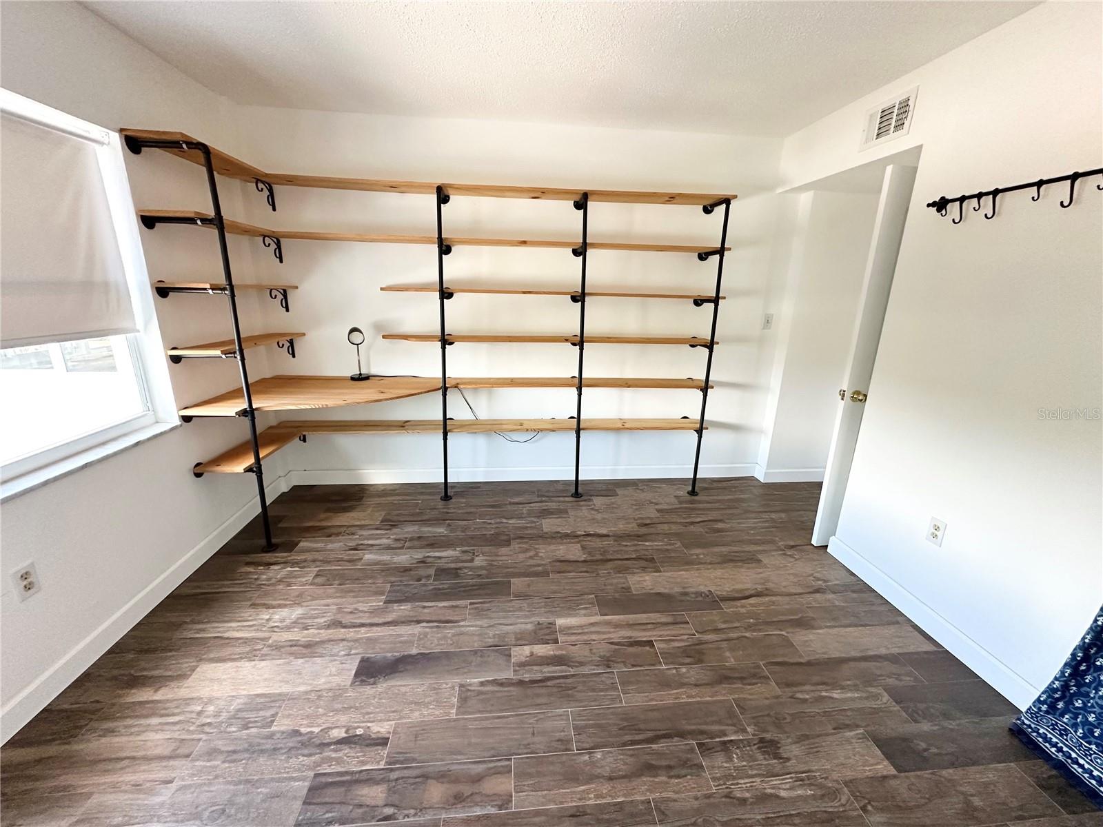 WAVERLY TOWERS CONDO - Residential