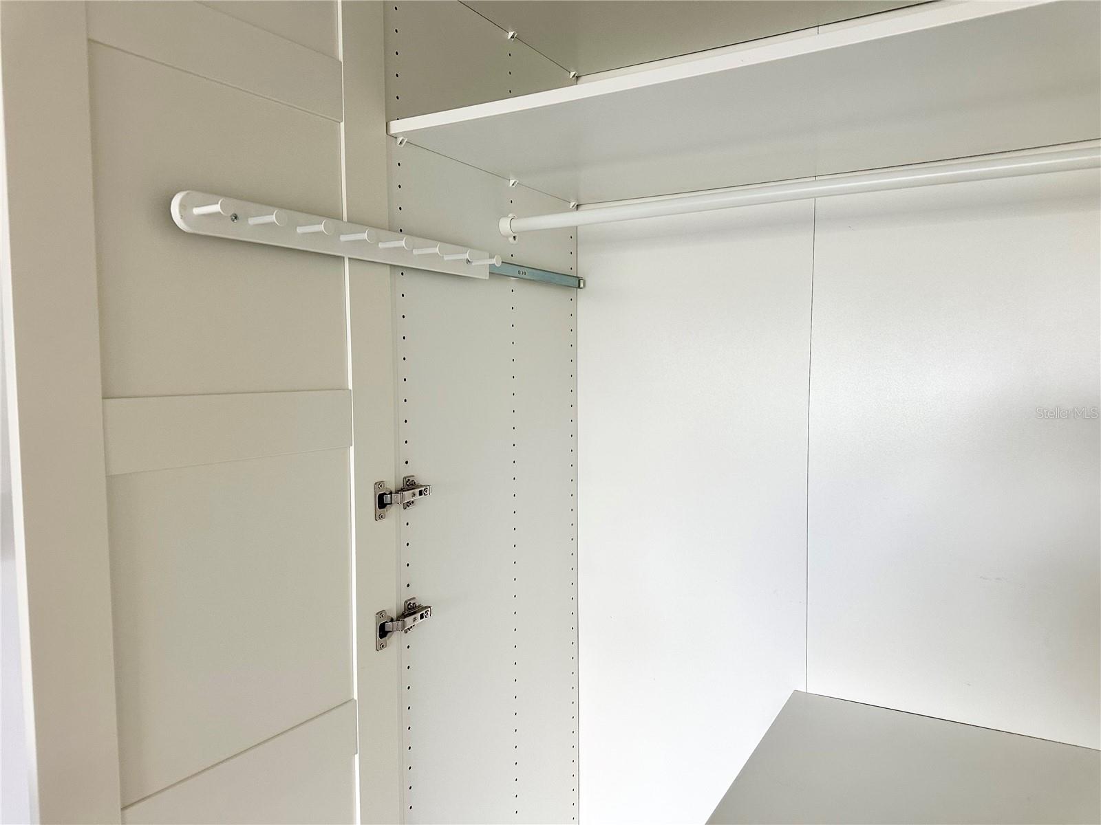 WAVERLY TOWERS CONDO - Residential