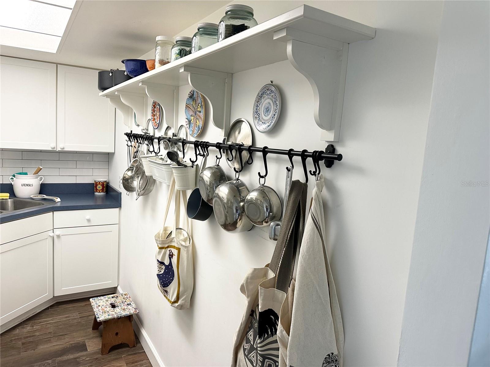 WAVERLY TOWERS CONDO - Residential