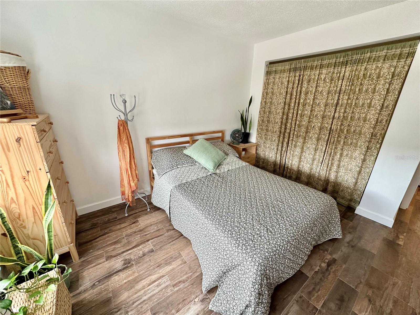 WAVERLY TOWERS CONDO - Residential