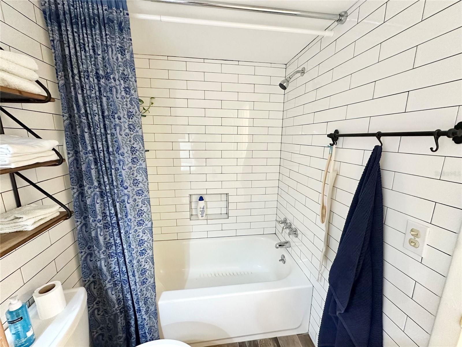 WAVERLY TOWERS CONDO - Residential