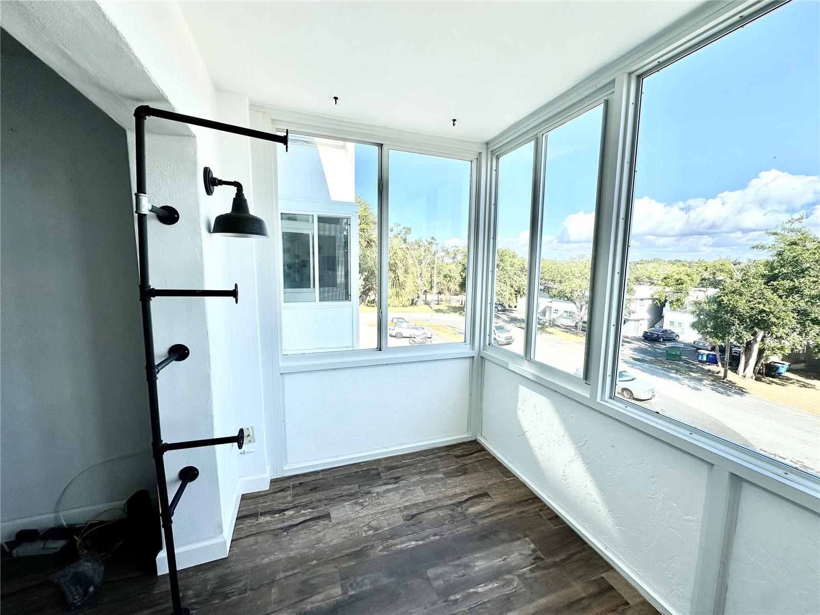 WAVERLY TOWERS CONDO - Residential