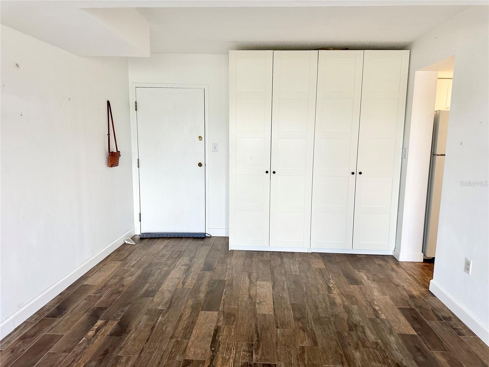 WAVERLY TOWERS CONDO - Residential