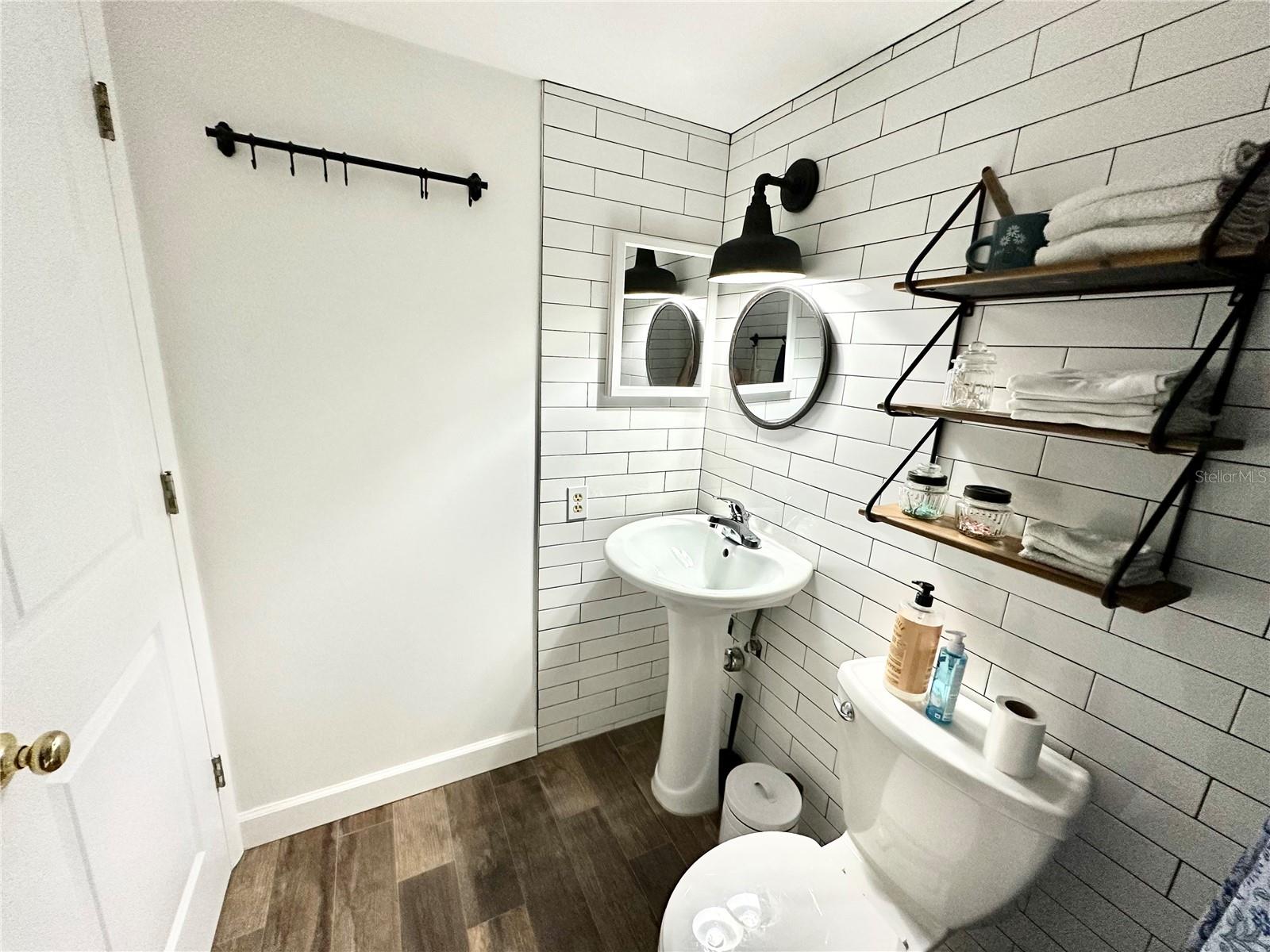 WAVERLY TOWERS CONDO - Residential