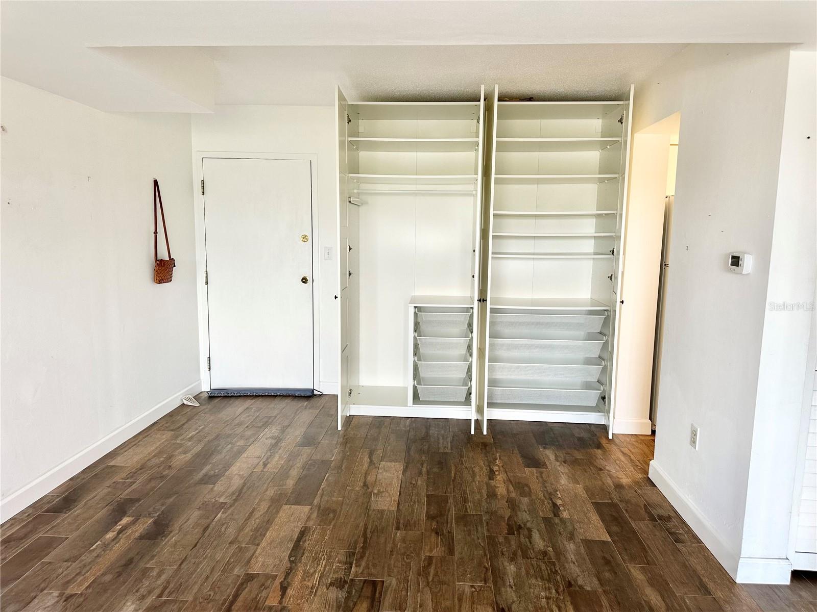 WAVERLY TOWERS CONDO - Residential