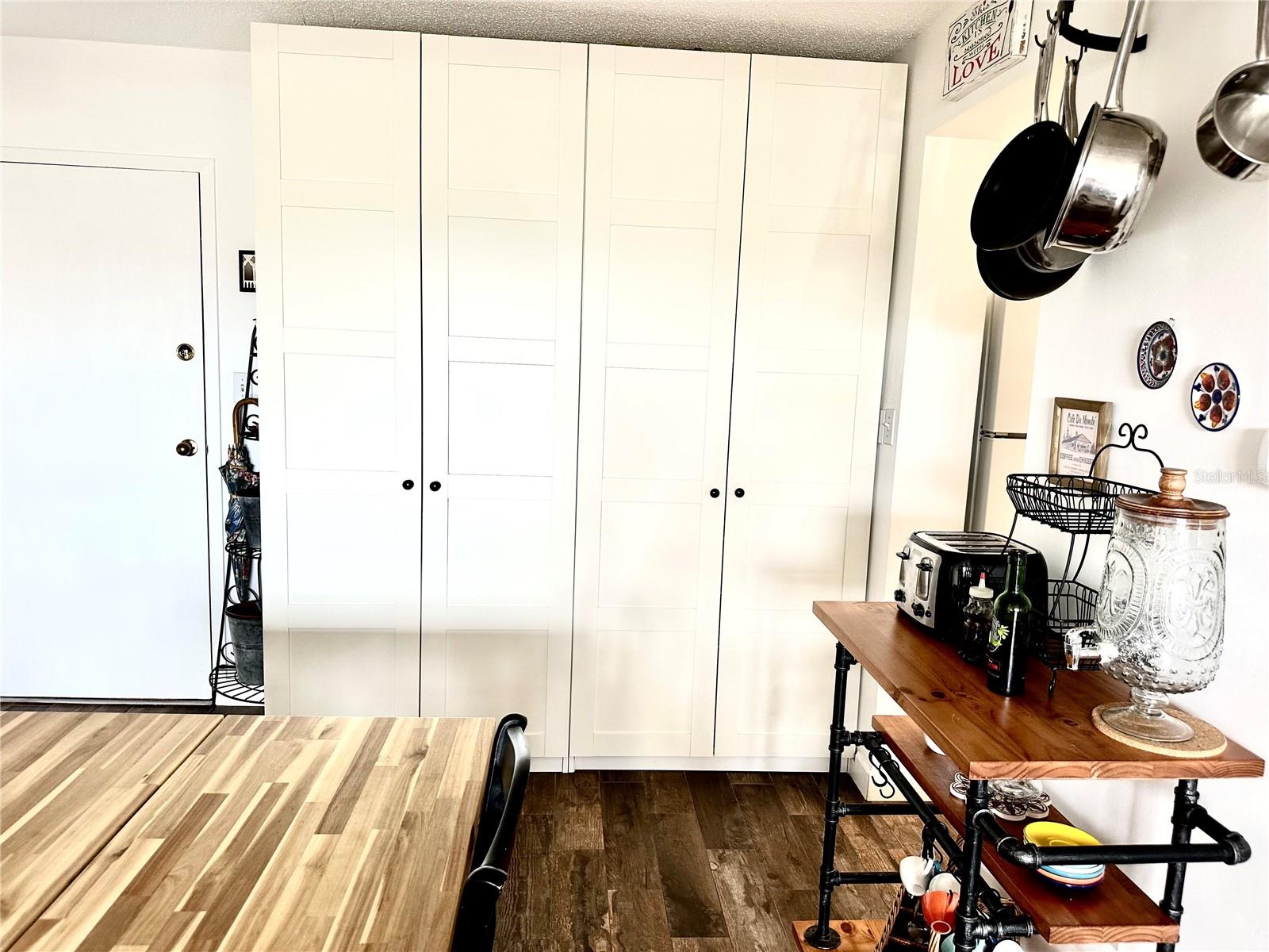 WAVERLY TOWERS CONDO - Residential