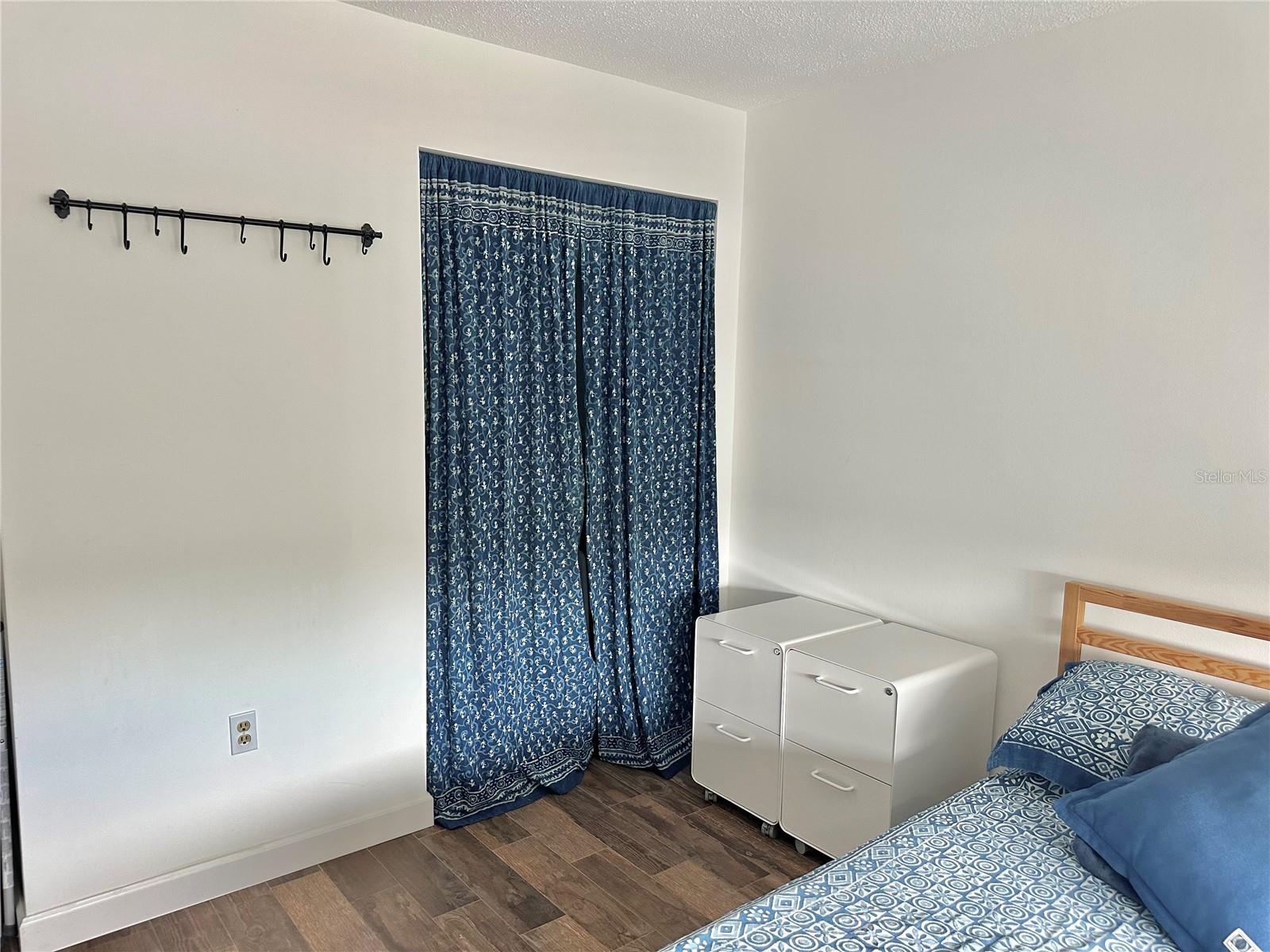 WAVERLY TOWERS CONDO - Residential