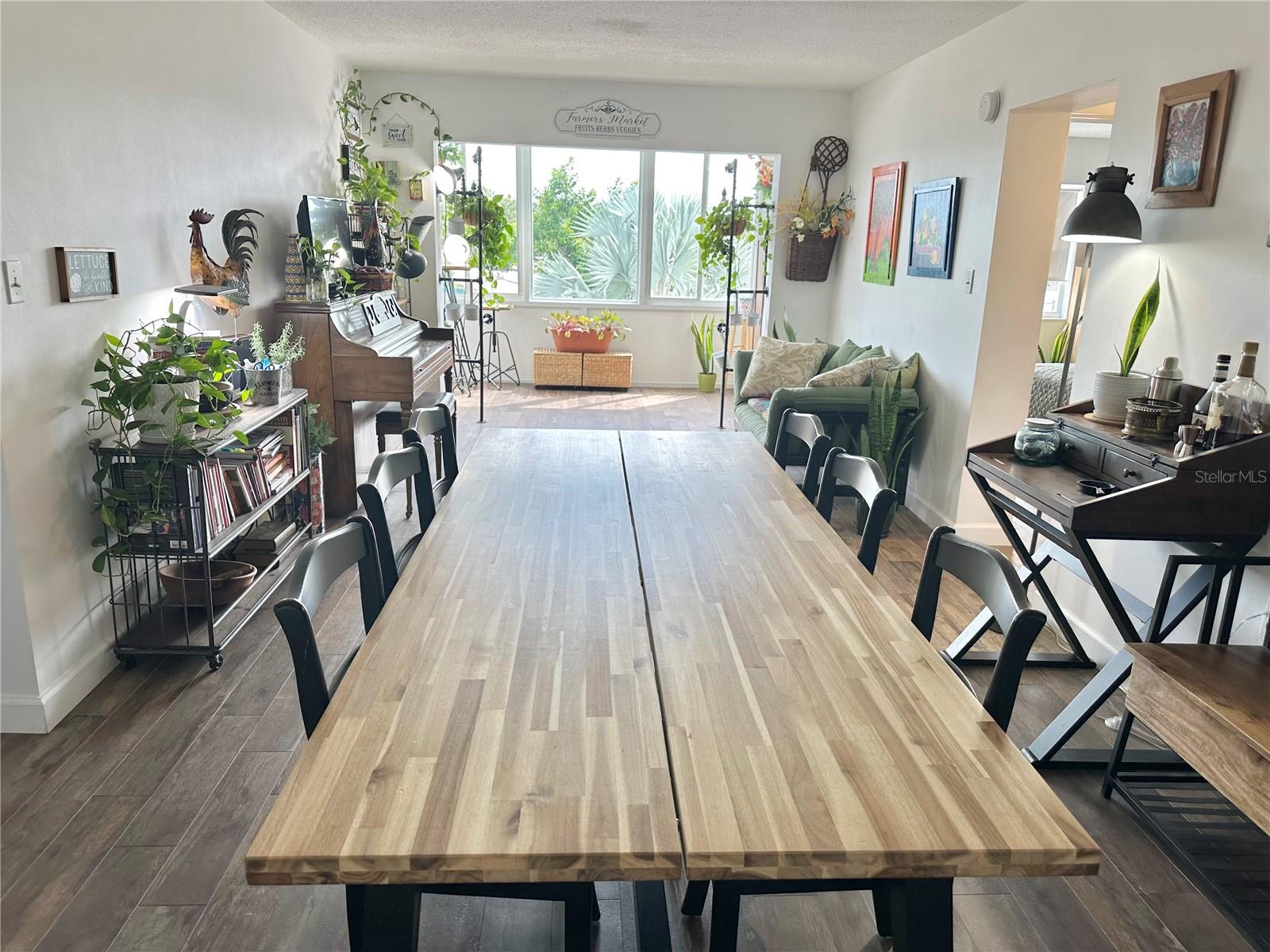 WAVERLY TOWERS CONDO - Residential