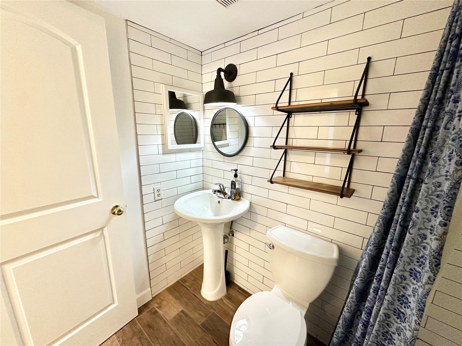 WAVERLY TOWERS CONDO - Residential