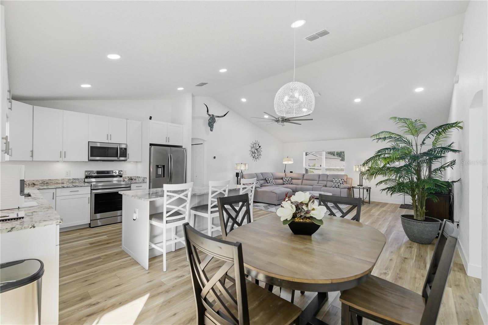 MARION OAKS UN SEVEN - Residential