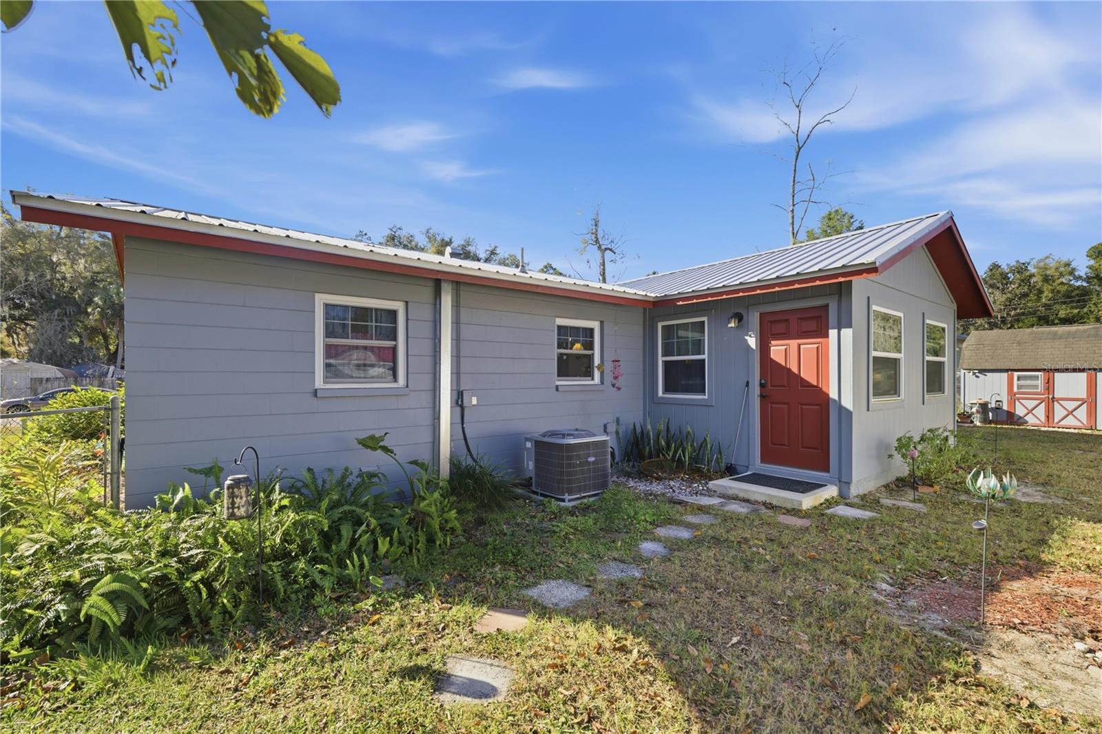 MEADOW RIDGE MOBIL HOMESITES - Residential