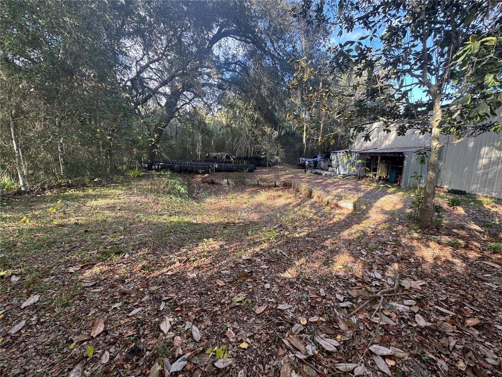 Photo of 15050 NE Us Highway 301, Waldo, FL 32694 (MLS # GC536146)