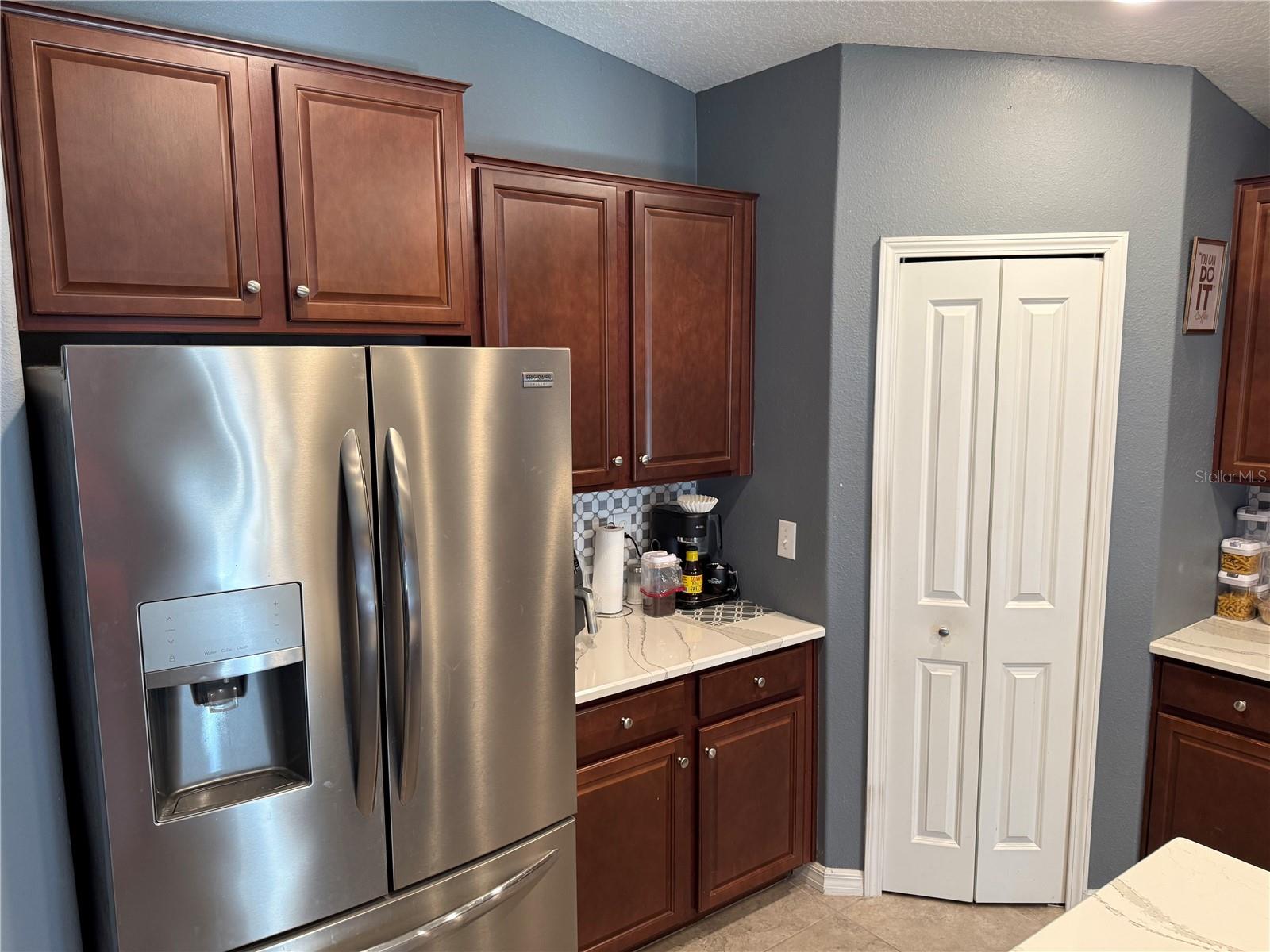 6629 WAGON TRAIL STREET