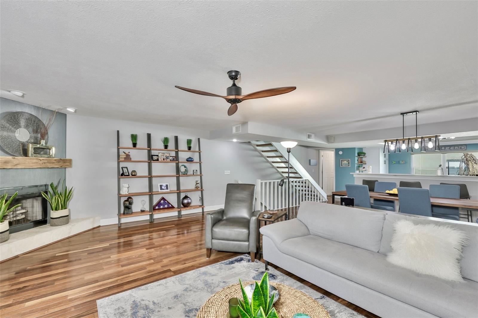 MARINERS LANDING - Residential