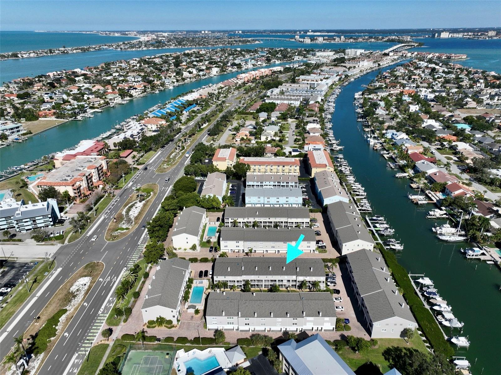 MARINERS LANDING - Residential