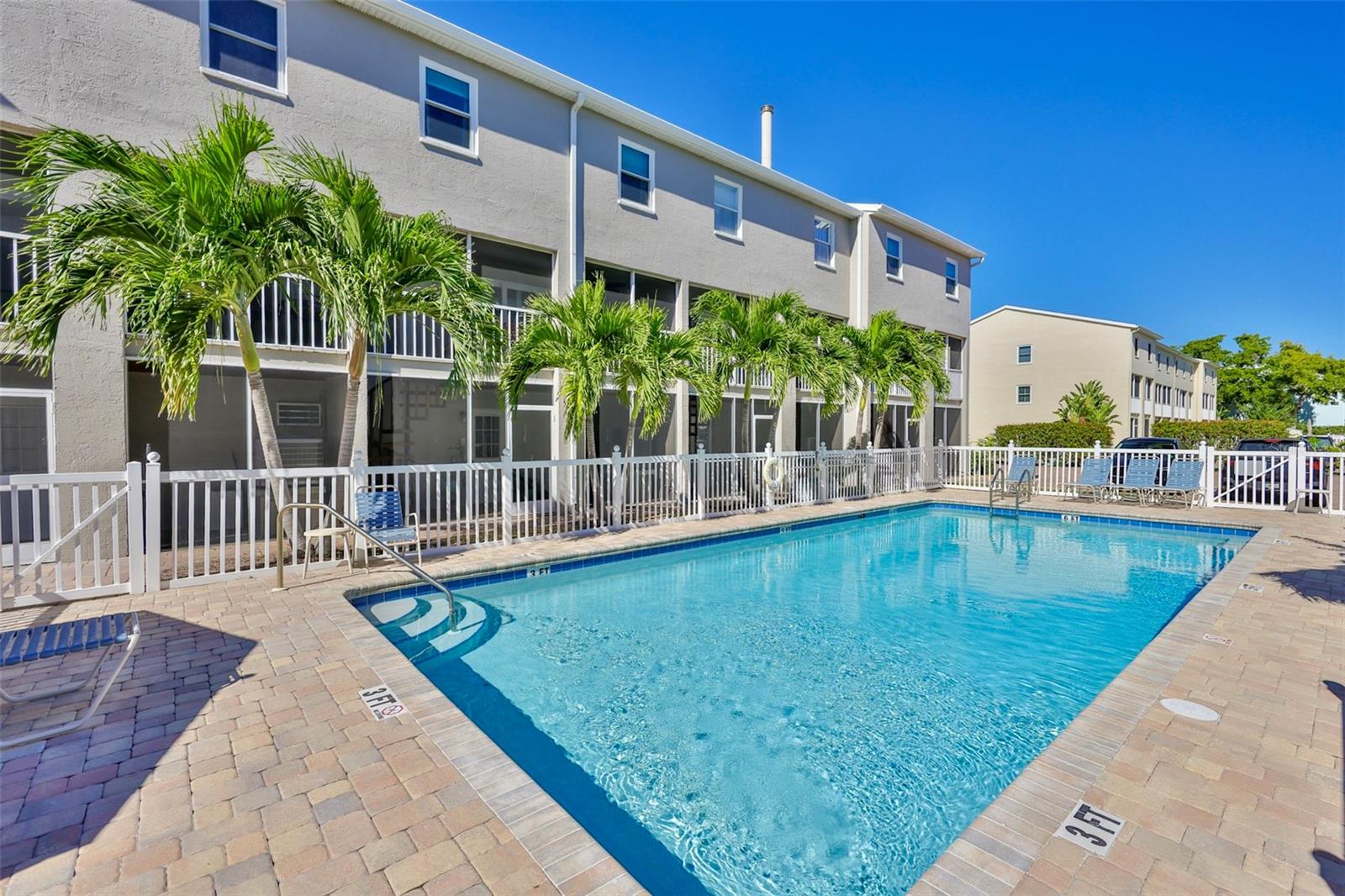 MARINERS LANDING - Residential