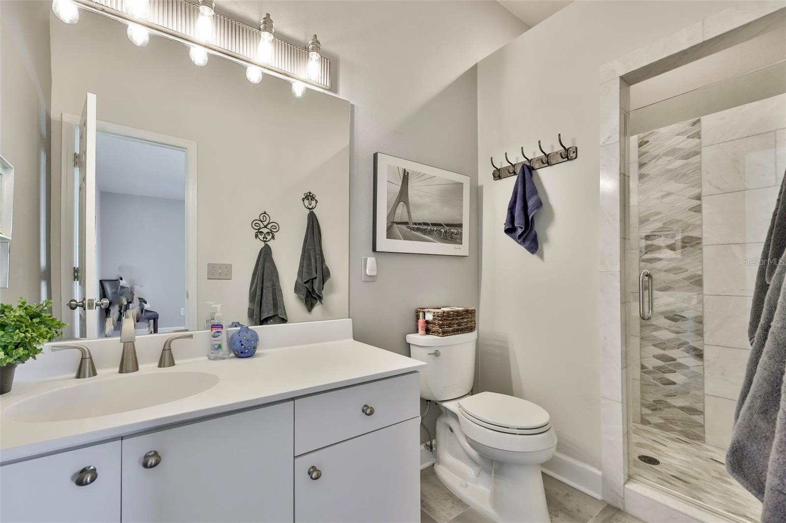 MARINERS LANDING - Residential