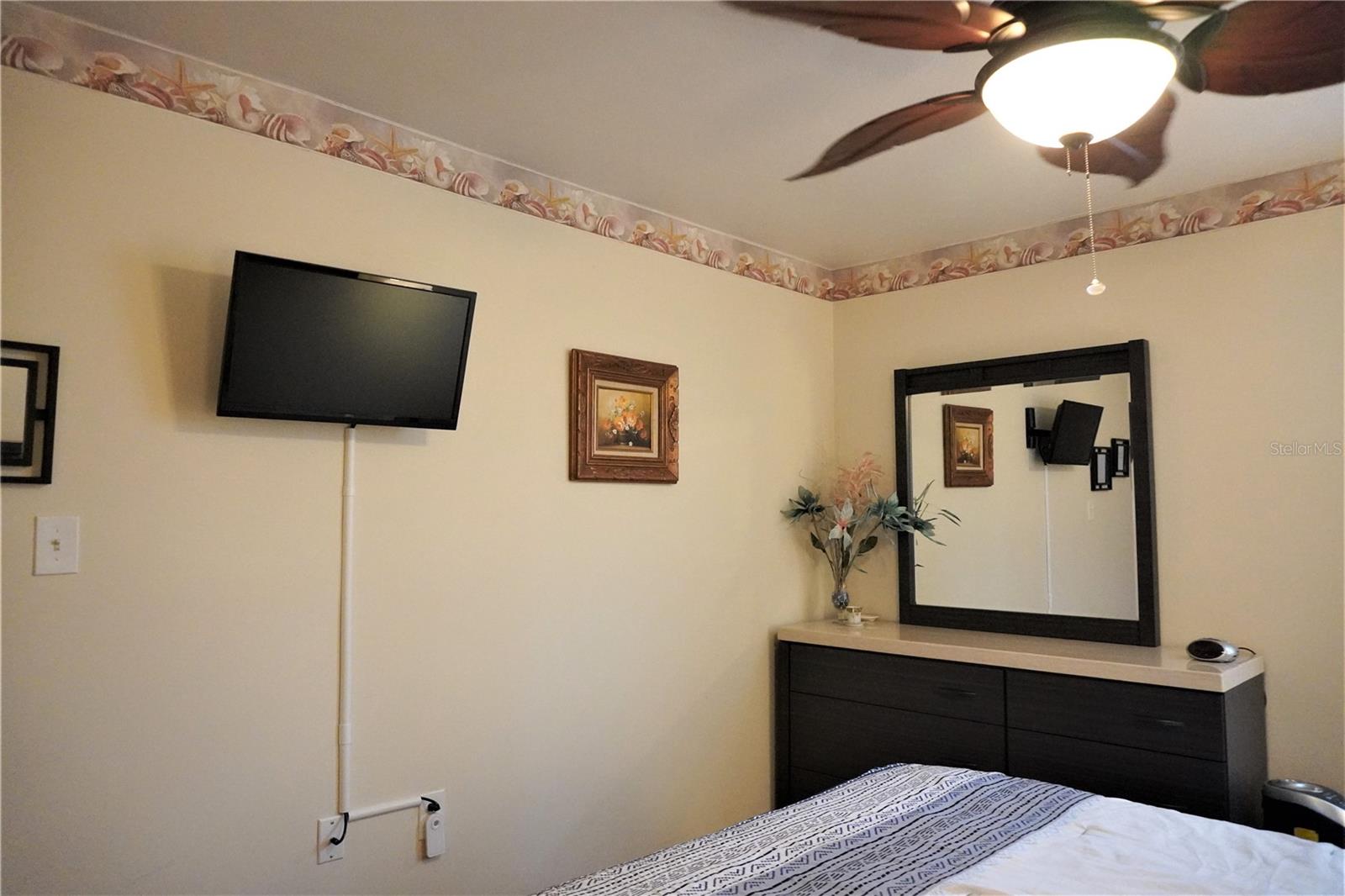 TAHITIAN GARDENS CONDO - Residential Lease