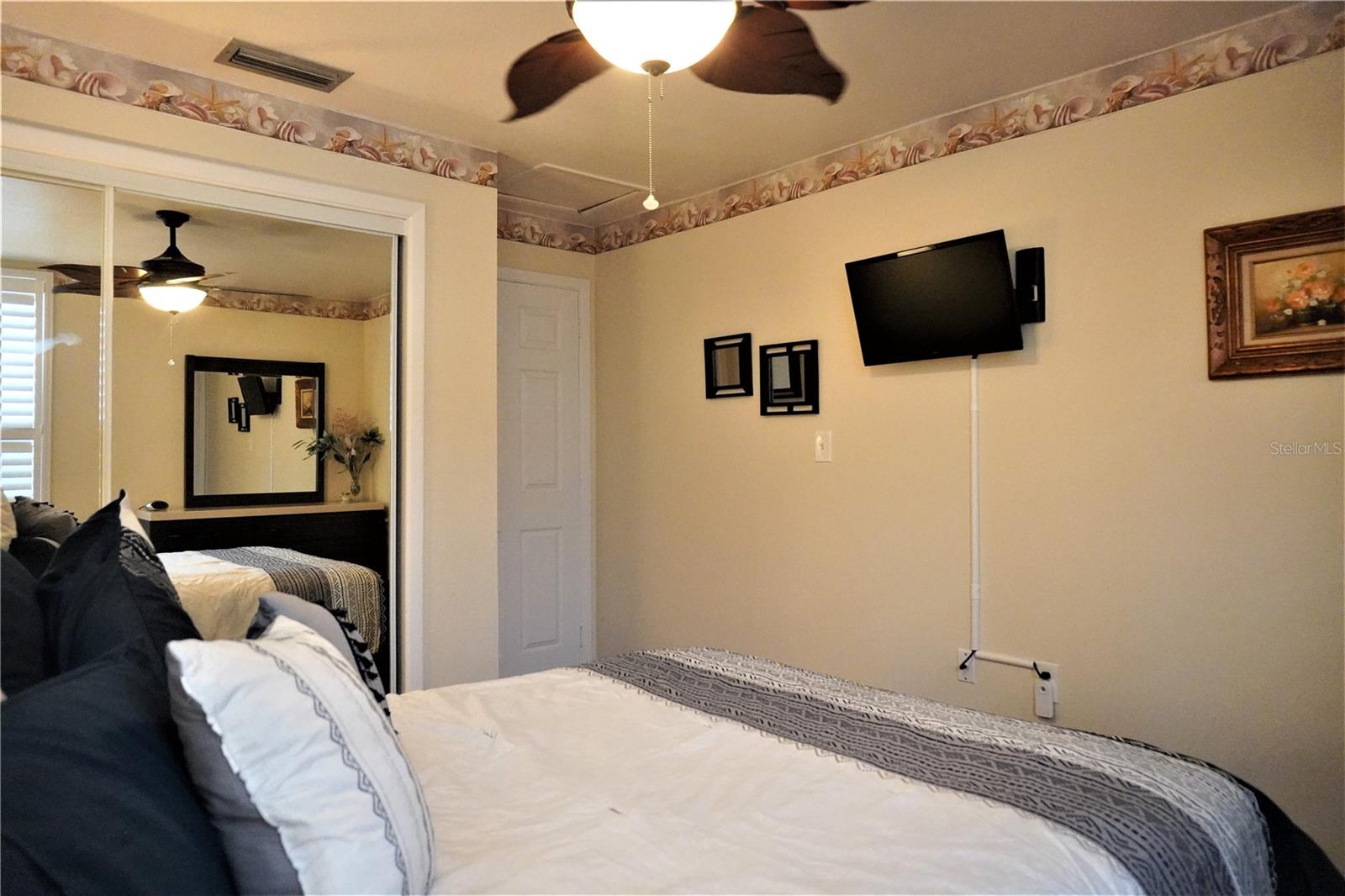 TAHITIAN GARDENS CONDO - Residential Lease