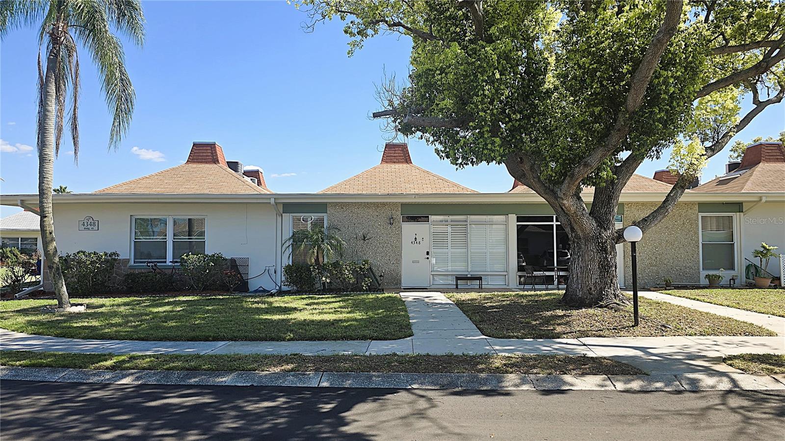 TAHITIAN GARDENS CONDO - Residential Lease