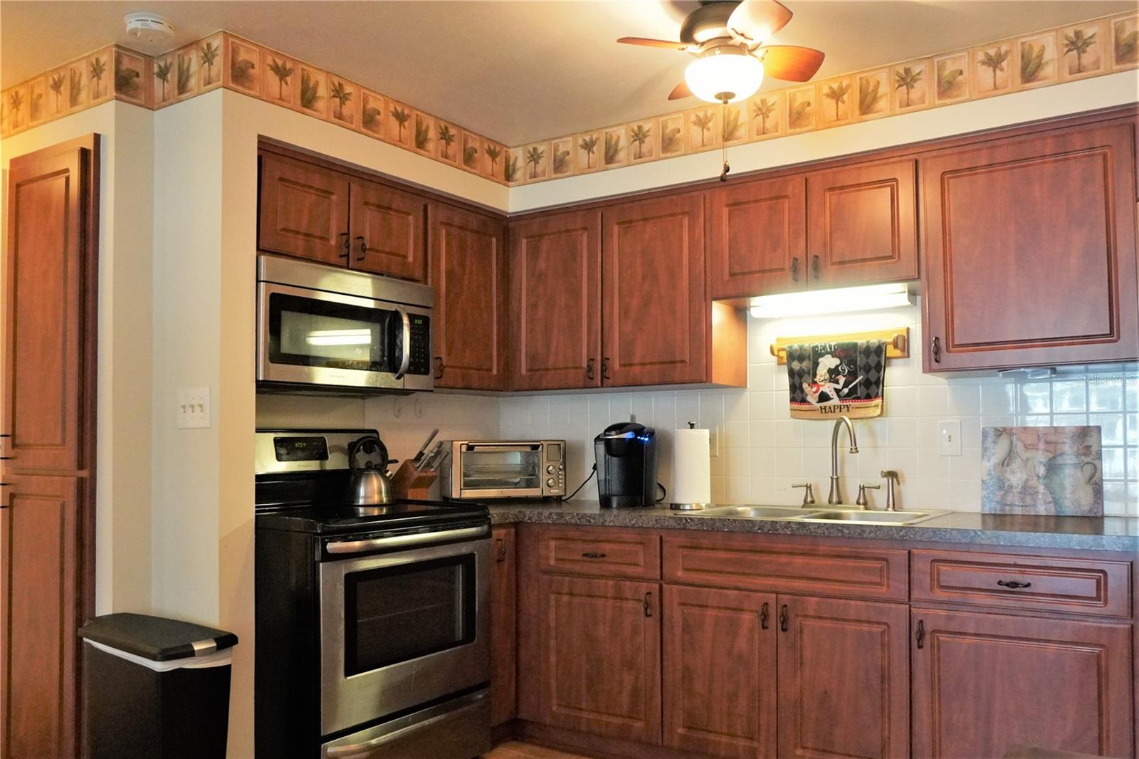 TAHITIAN GARDENS CONDO - Residential Lease