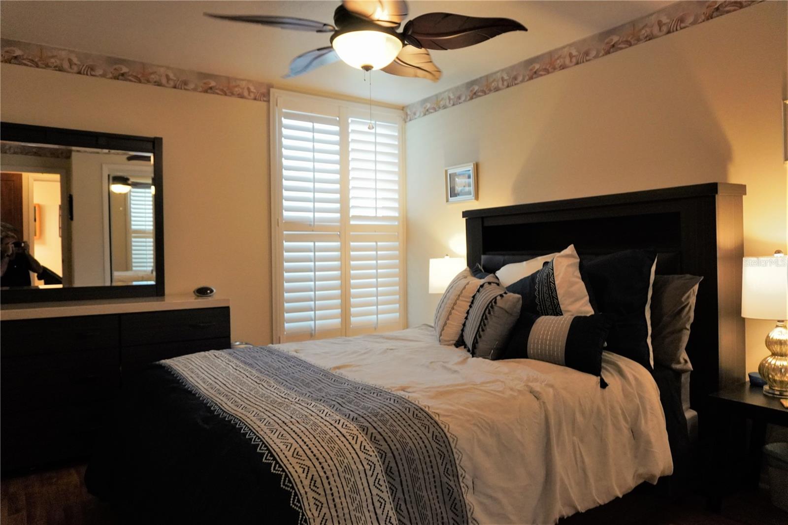 TAHITIAN GARDENS CONDO - Residential Lease