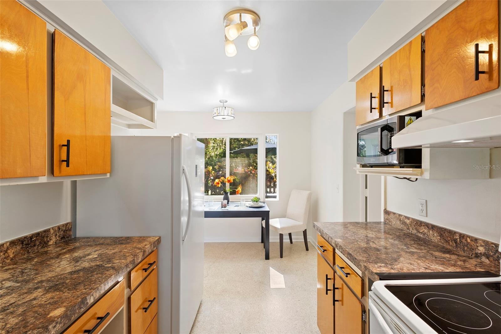 FLORIDA LAKE PARK PROPERTIES INC - Residential