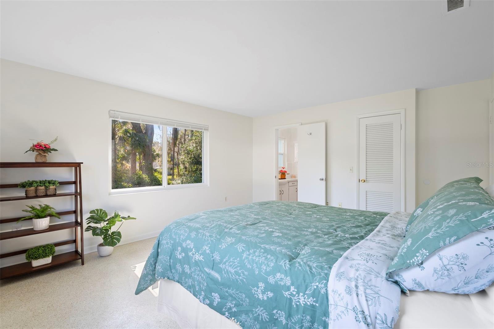 FLORIDA LAKE PARK PROPERTIES INC - Residential