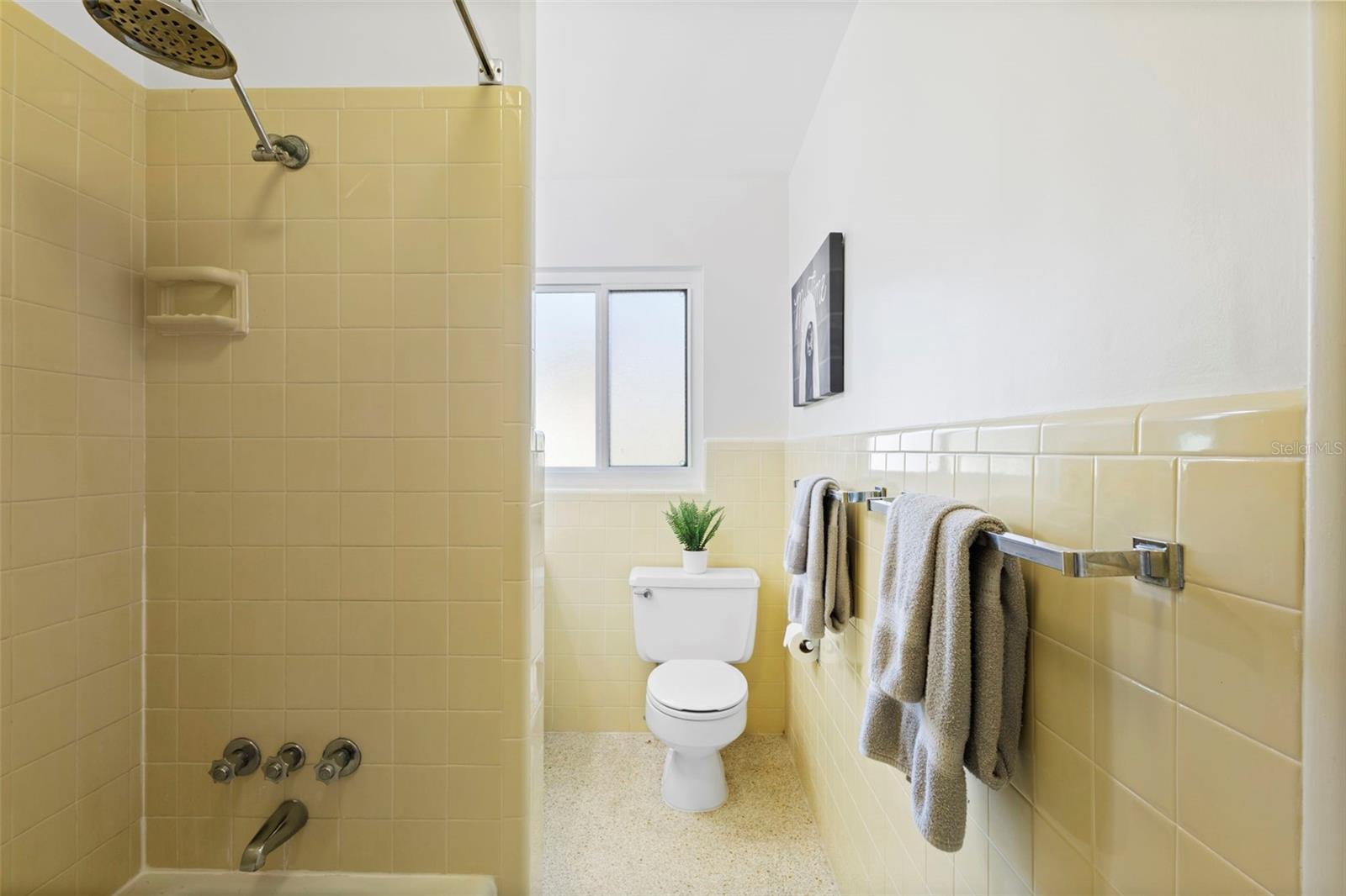 FLORIDA LAKE PARK PROPERTIES INC - Residential