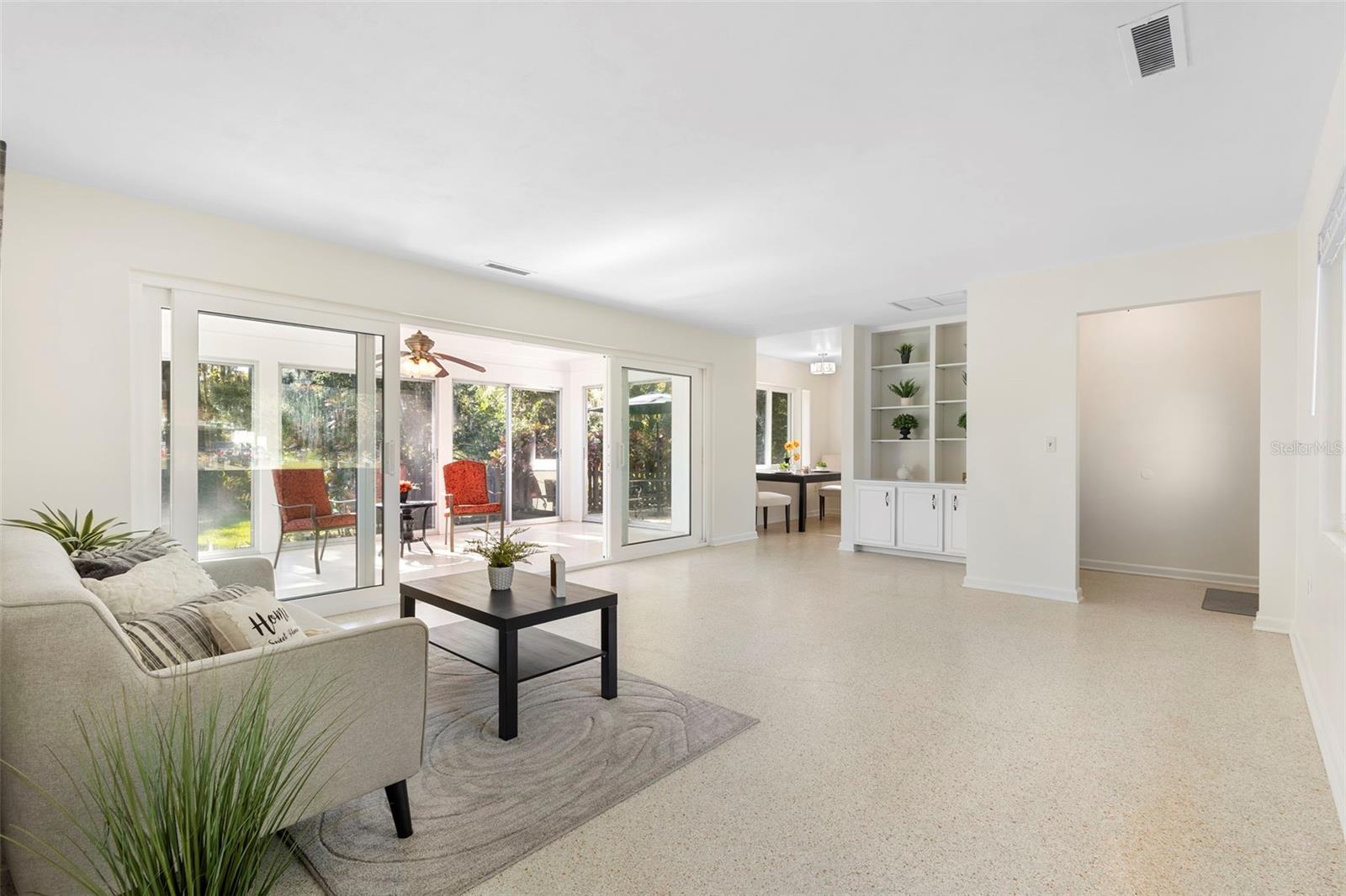 FLORIDA LAKE PARK PROPERTIES INC - Residential