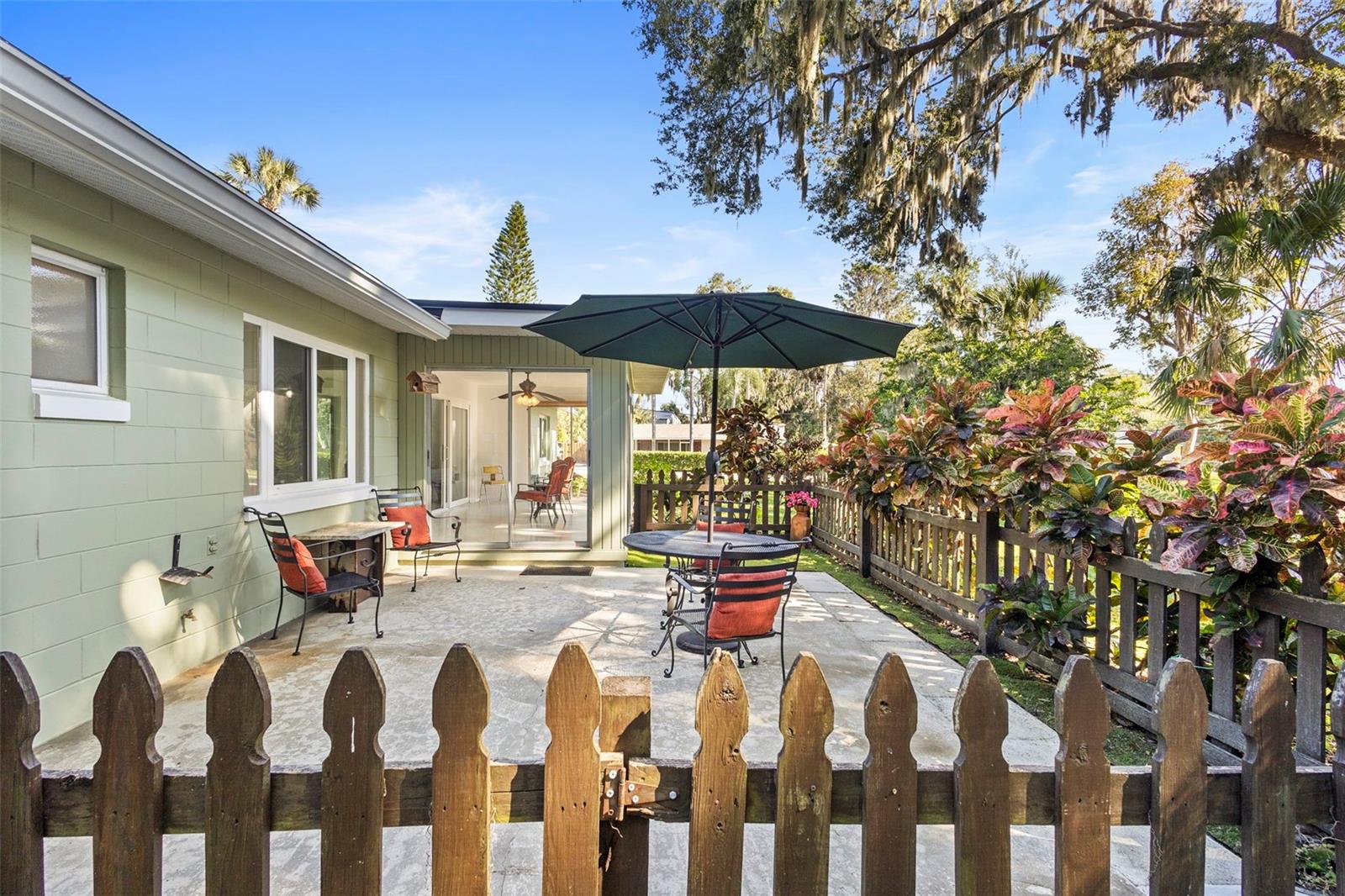 FLORIDA LAKE PARK PROPERTIES INC - Residential