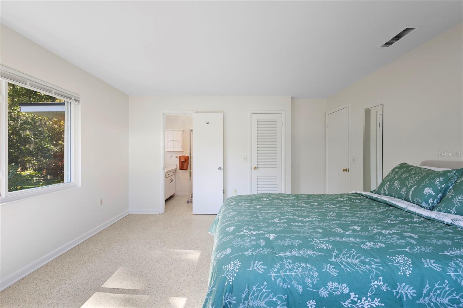 FLORIDA LAKE PARK PROPERTIES INC - Residential