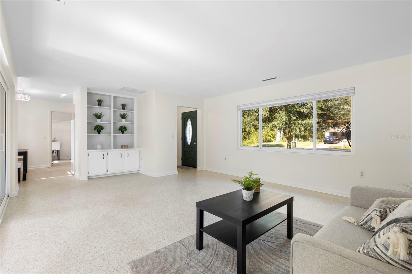 FLORIDA LAKE PARK PROPERTIES INC - Residential