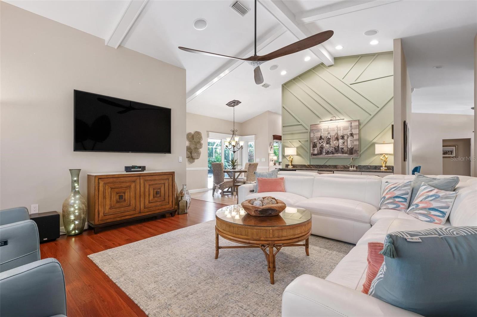 512 WARWICK DRIVE, VENICE, FL, 34293 2 512 WARWICK DRIVE