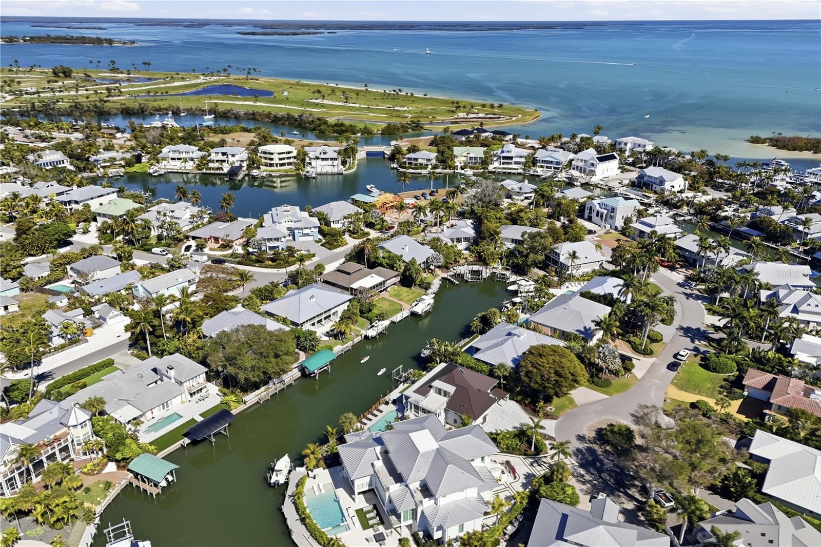 HARBOR DRIVE WATERWAYS - Residential