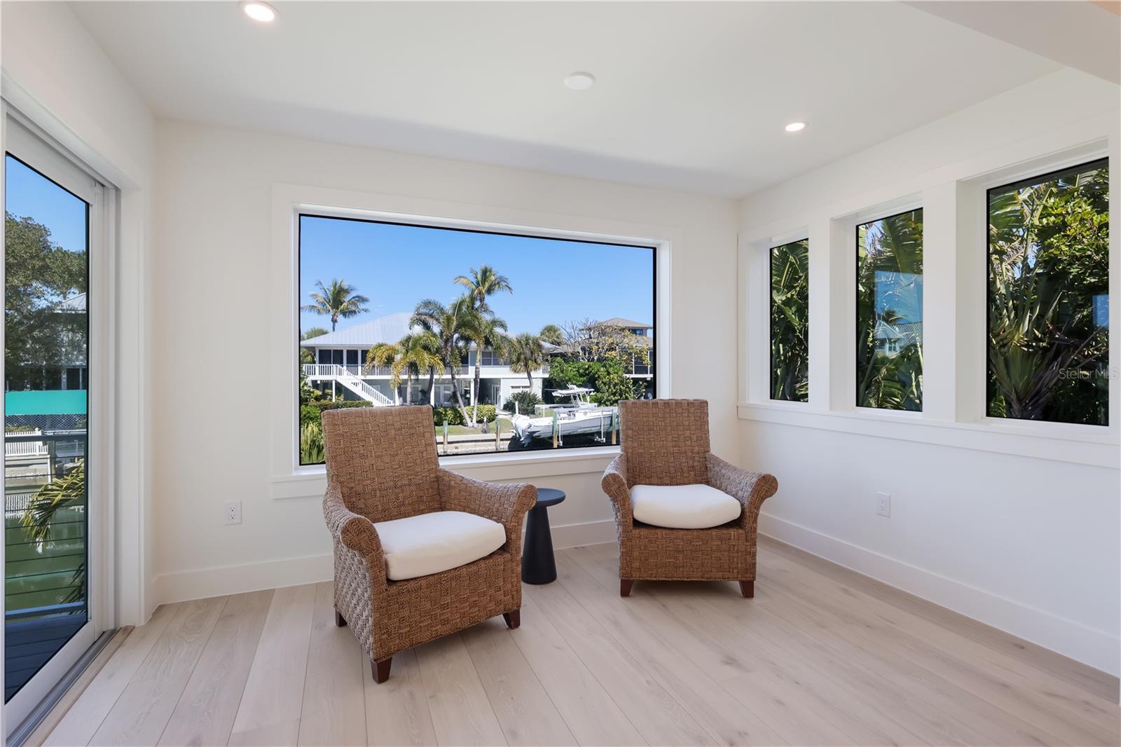 HARBOR DRIVE WATERWAYS - Residential