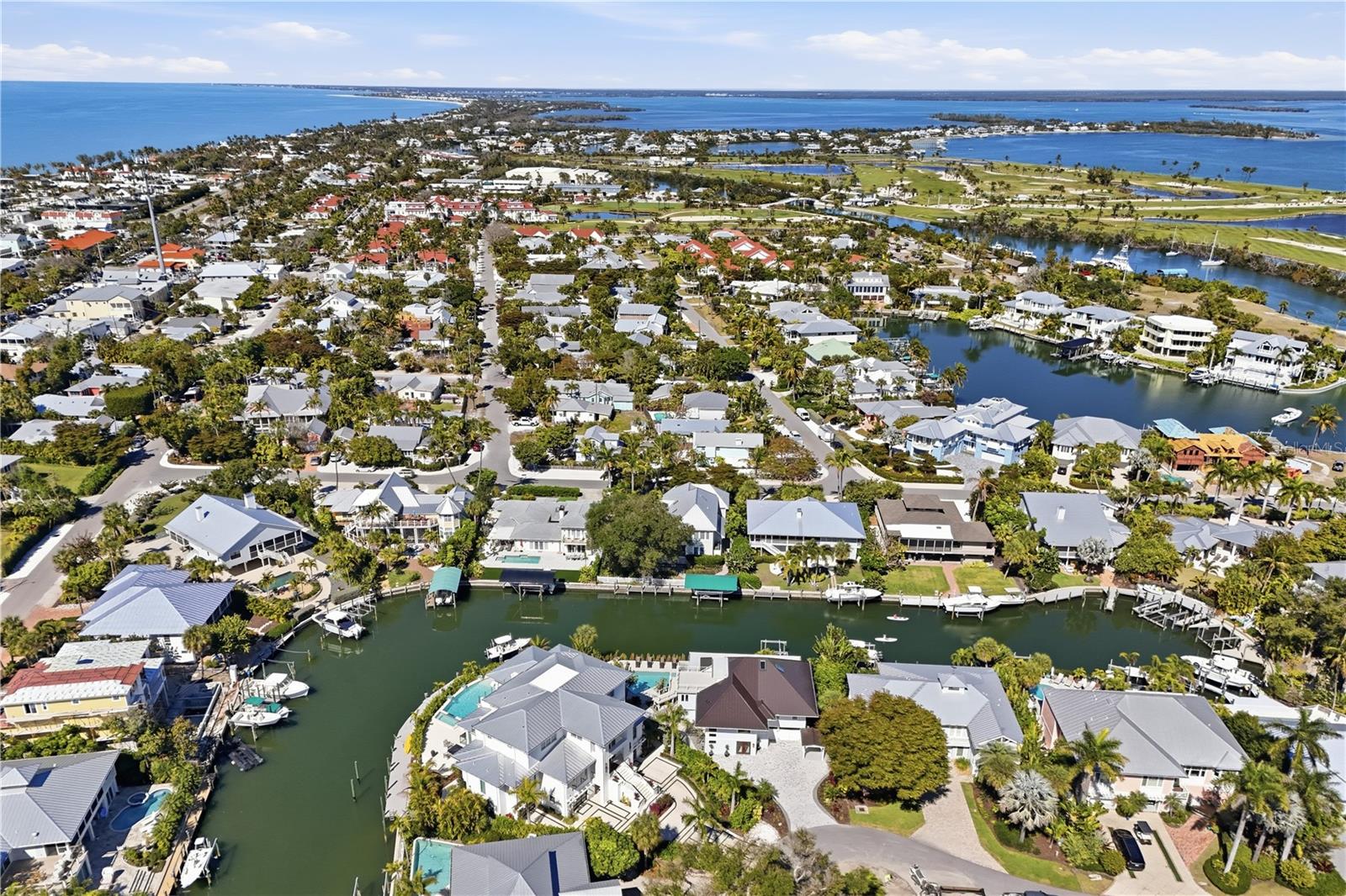 HARBOR DRIVE WATERWAYS - Residential