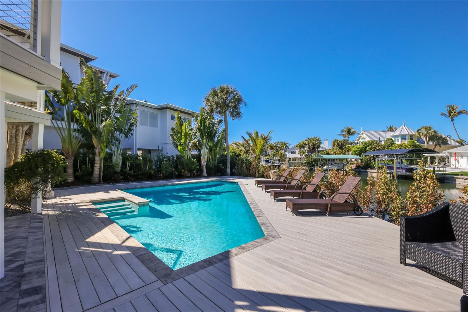 HARBOR DRIVE WATERWAYS - Residential