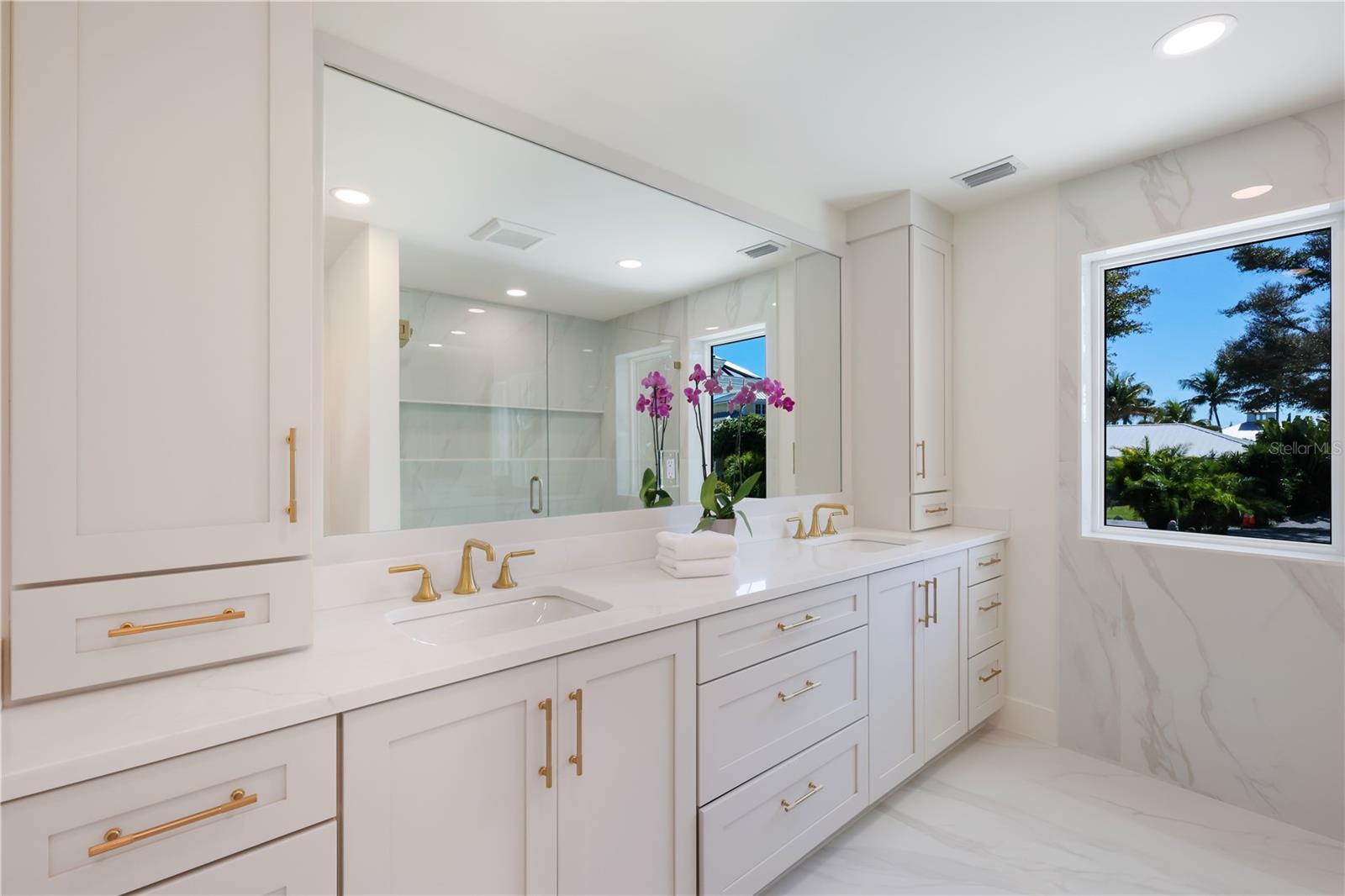 HARBOR DRIVE WATERWAYS - Residential