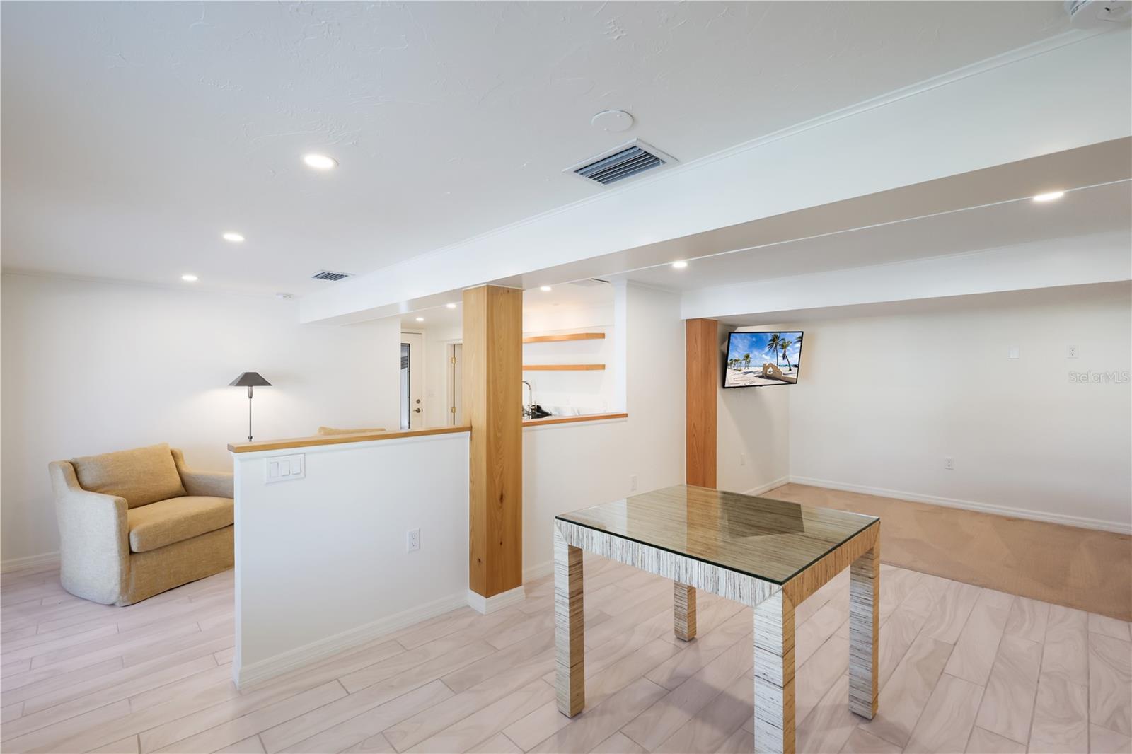 HARBOR DRIVE WATERWAYS - Residential