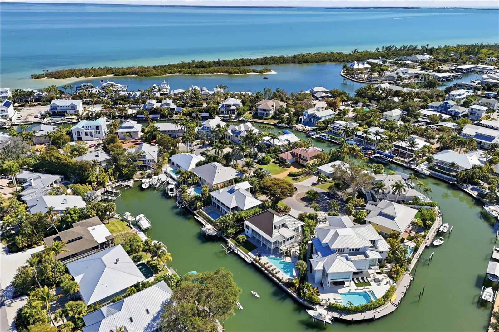 HARBOR DRIVE WATERWAYS - Residential