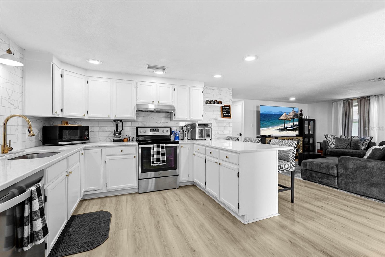 WINTER GARDENS 4TH & 5TH UNITS - Residential