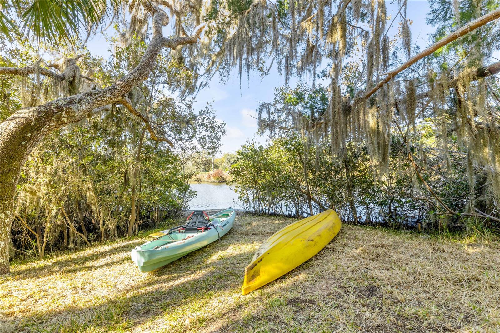 3054 N DIXIE FREEWAY