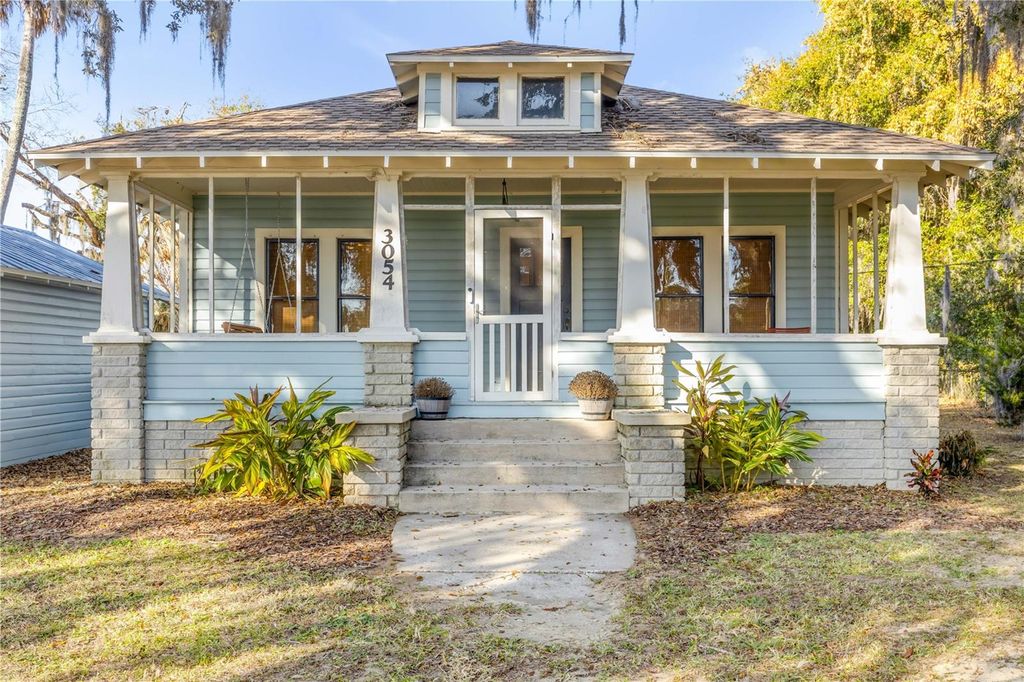 Photo of 3054 N Dixie Freeway, New Smyrna Beach, FL 32168 (MLS # NS1087379)