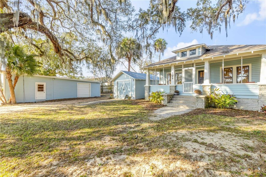 Photo of 3054 N Dixie Freeway, New Smyrna Beach, FL 32168 (MLS # NS1087379)
