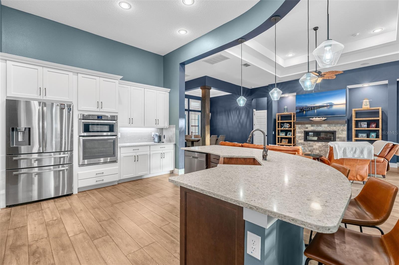 HEATHROW COUNTRY ESTATE - Residential