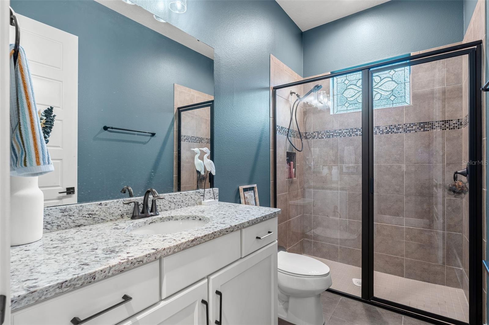 HEATHROW COUNTRY ESTATE - Residential