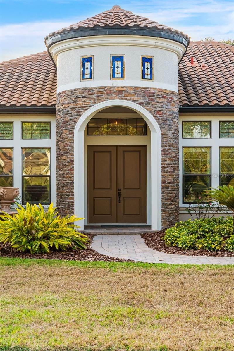 HEATHROW COUNTRY ESTATE - Residential