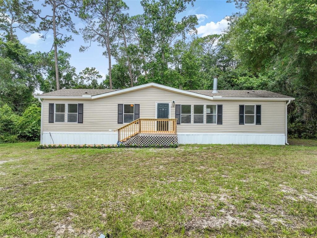 Photo of 2318 Coconut Boulevard, Bunnell, FL 32110 (MLS # FC319711)